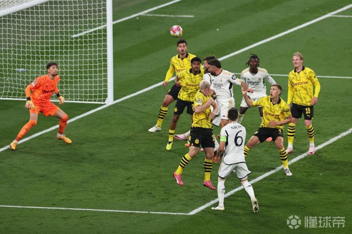 开云中国-转会期皇家马德里备战德国杯，回应争议细节曝光，更衣室稳定，团队化学反应显著的简单介绍-开云中国